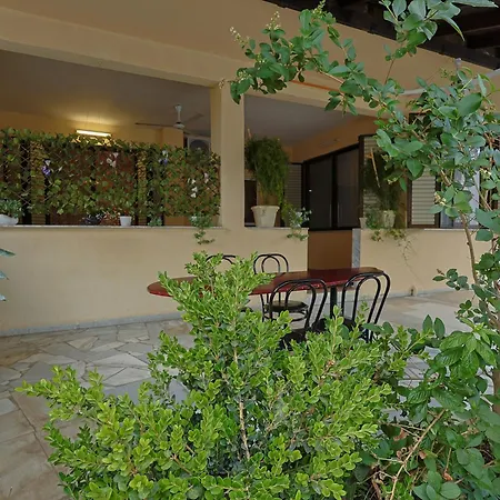 Paralia Comfort House Exterior photo